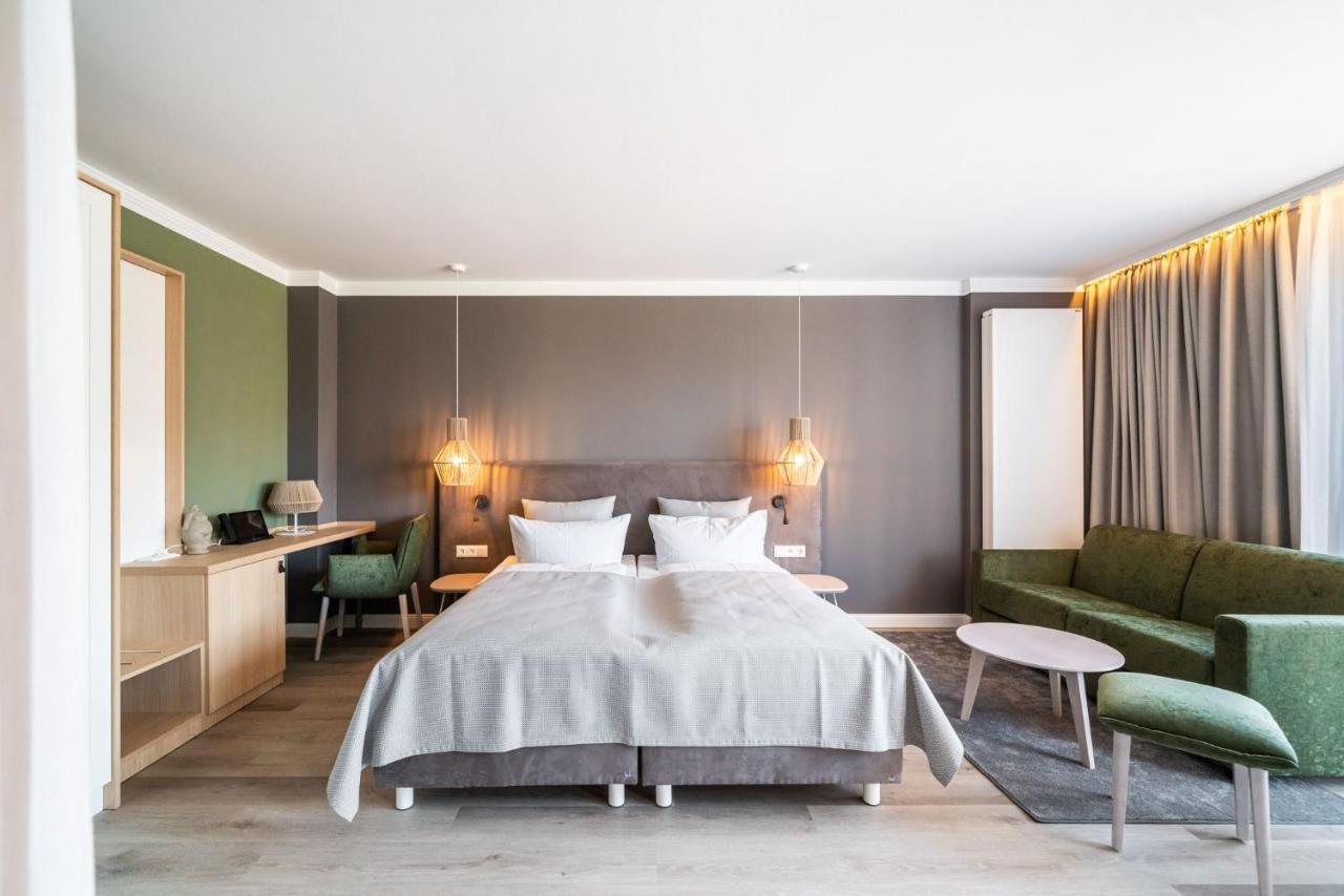 Landhotel Rittmeister & Kraeuter-Spa Adults Only Rostock Eksteriør billede